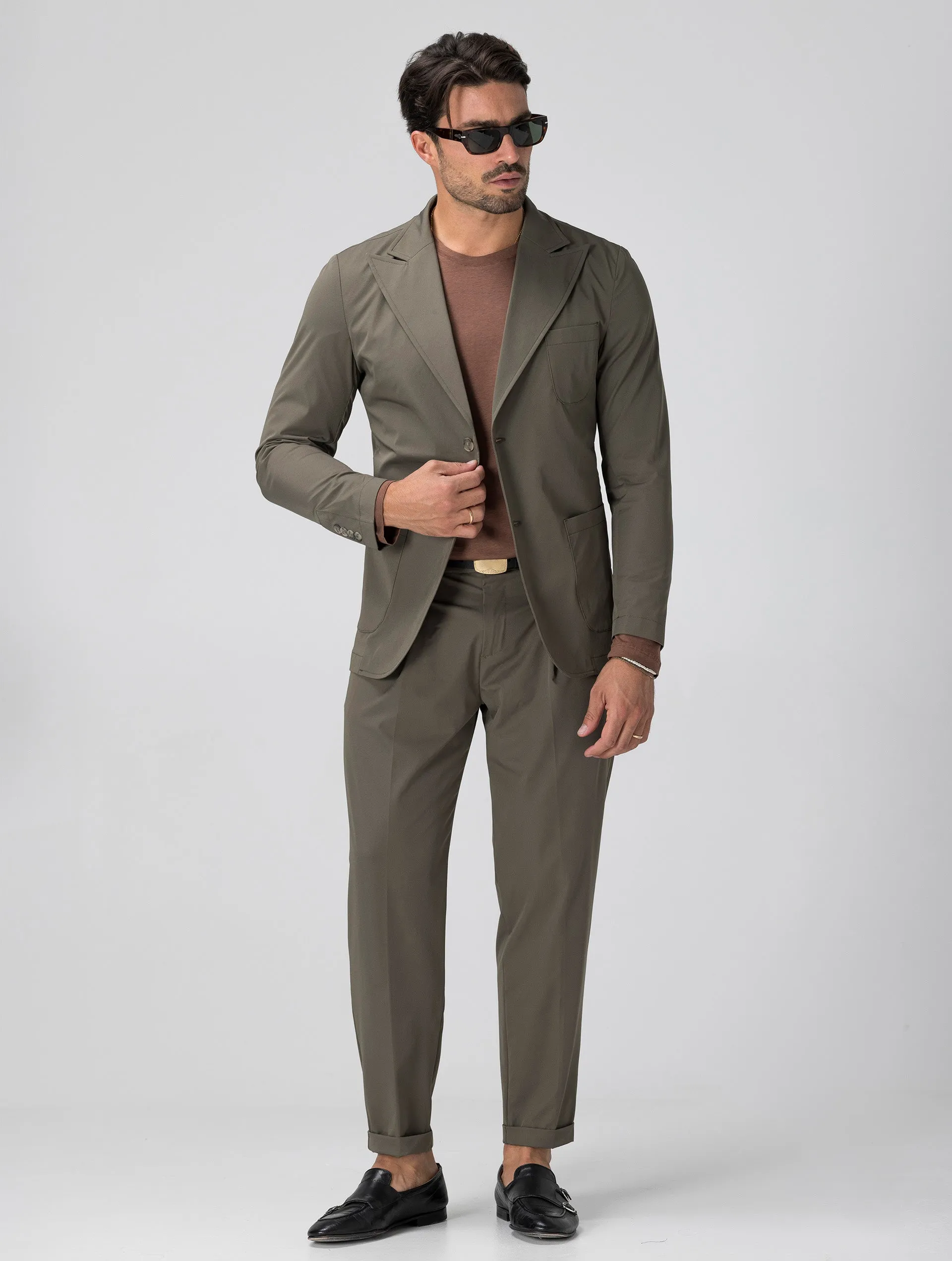 HIRO TECH FORMAL SUIT IN GREEN